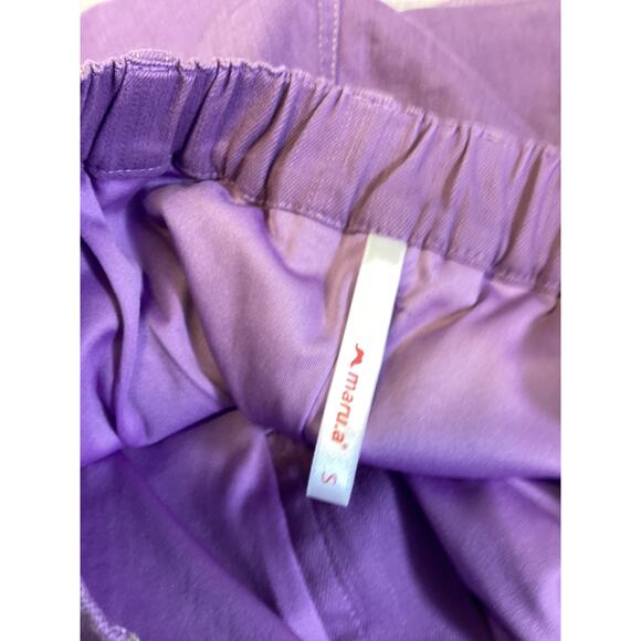 MARU.A Little Girls Purple Denim mini skirt with logo patch size - SMALL - Picture 3 of 3